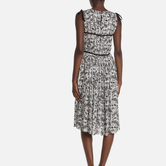 $350 Rebecca Minkoff black/white dress size medium - Picture 5 of 5